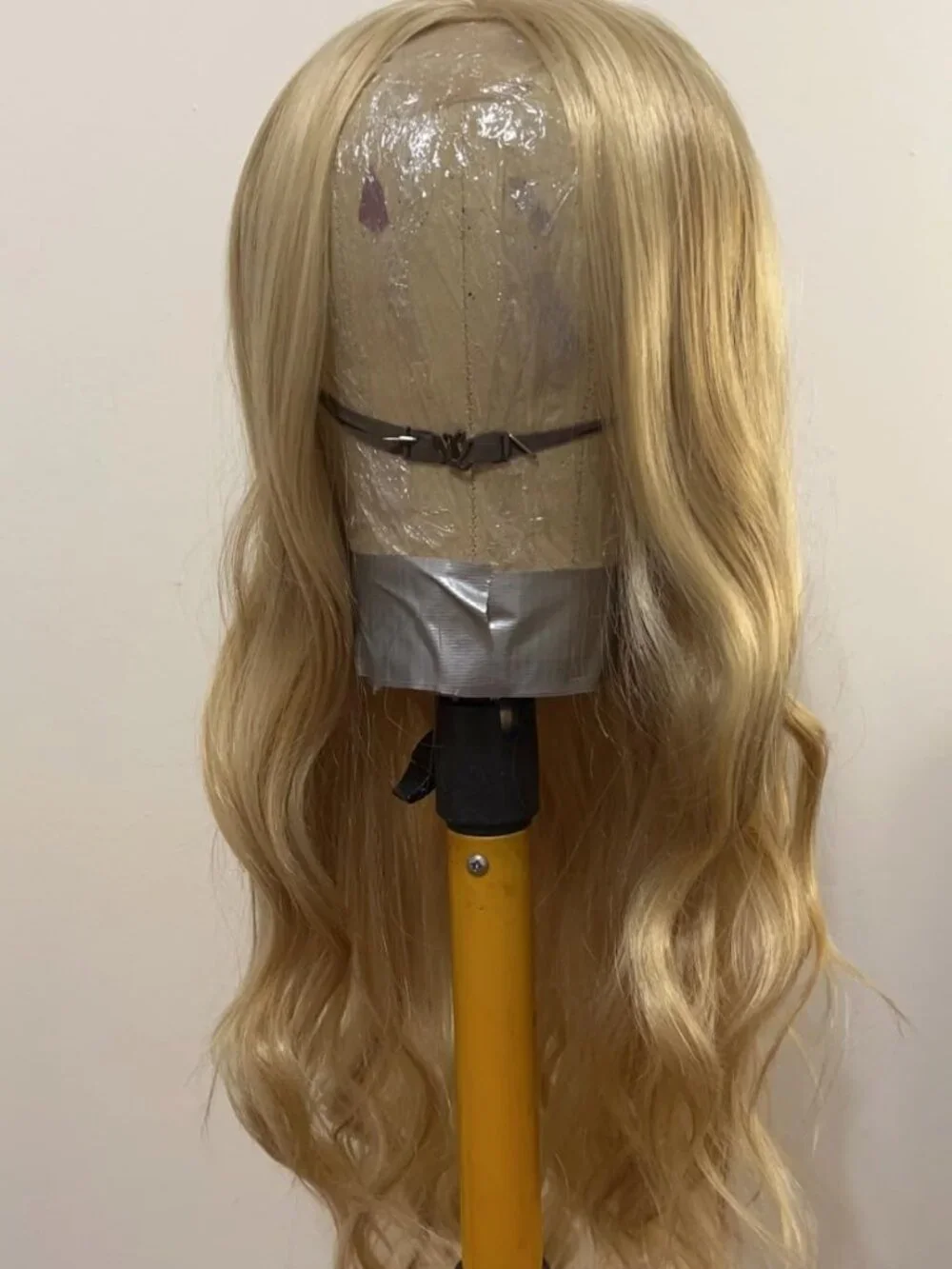 N/A long curly